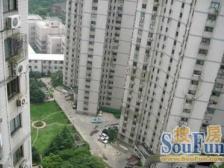 店长主推地铁房,全新精装带地暖,中心位置,全明边窗