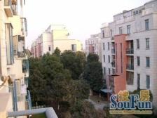 精装修3年,做好了3房,带花园,诚意出售,喜欢的来