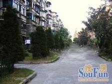 主卧朝南,环境优美,居家装修,诚意出售