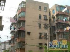 4+1户型,适合多人居住,总价低,地铁口,3轨交接