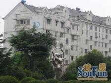 大面积共三层带阁楼带露台近地铁满五业主诚意卖