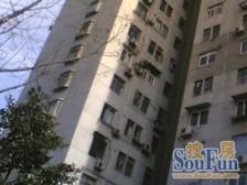 1房1厅,朝南,交通便利,楼层好,诚意出售,价格好谈