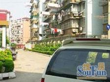 1梯2户,板式房,户型好,位置佳,地鉄旁,大宁公园旁