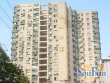 徐汇内环 龙山公寓 三房两厅两卫 房型正气 采光通风好