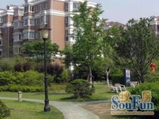 一梯两户,正规一房一厅,诚心卖的,报价可谈的