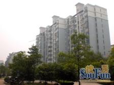 7号线双站口-精美园林社区-超级飞机户型三房-商业圈+医学院