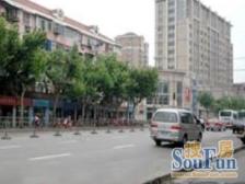 不靠马路,北新泾站口,中间楼层,看房随时,诚心出售