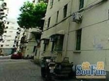 内环内。附15平米。多一个房间。看房方便