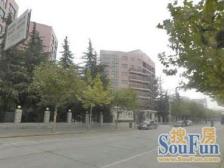 楼中复式,全明五室,小区中间位置