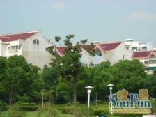 此房满五 只有契税。楼层好,采光好,位置好,