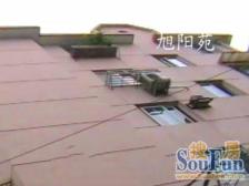 200米百联莘荟商场,2000年商品房1梯2户,精装不临街