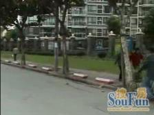 电梯中区靠河景观房,交通便利,生活配套齐全