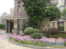 金桥爱建园5室2厅南北