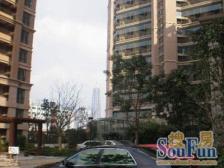 得房率高户型正气位置安静交通便利,地理位置佳