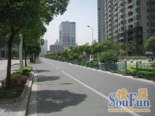 ?客厅面宽5.3米 ?得房率百芬百?地铁50步?就卖15天