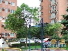 双规交上盖社区,小区出门口就是真如绿地