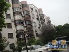 近地铁,中间楼层 电梯房 精装,新上房源