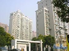 古北新上2房,一楼带花园,看房可约