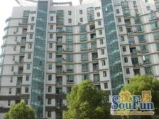 业主自住数百万精装中空地暖公园全景方便看房