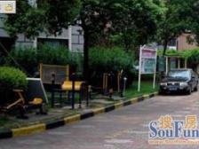 地铁口50米、菜市场门口、中间楼层采光好、