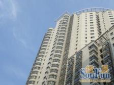 卫生间全明,大开间,品质小区,小区入口附近