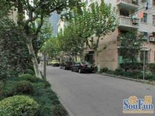 价格惊喜,看房随时,中间楼层、2022年精装修