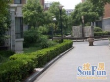 三房大复式,楼上层高3米2,诚意出售