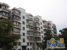 双花园,自带网球场的刚需小区。