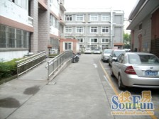 内环内电梯房,三房两卫,空调地暖,中间楼层