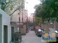 小区四期小户型 房龄新 位置好 总价低