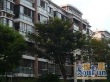 新上地铁方正户型大2房,次新房龄中间楼层,南北通风