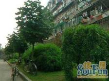 一梯两户,主卧朝南,小区中心位置,交通便利