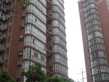 双规交上盖社区,小区出门口就是真如绿地