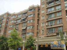 徐家汇内环内,铂金地段,前后采光无遮挡,有钥匙