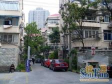 大开间,厨卫朝北,品质小区,繁华地段