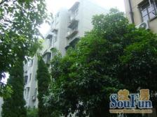 新上大一房,一梯两户,采光好,诚意出售