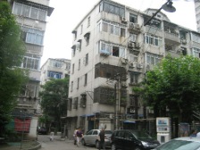 电梯房,主卧朝南,南北通透,近商圈,交通便利,得房率高