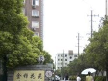 房子精装修,小区安静位置,小区比较少户型,全明通透