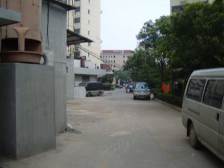 近地铁+不靠路+总价低+近商场+得房率高