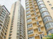 南北通透,闹中取静,主卧朝南,小区中心位置