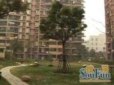 城宁花苑大一房可以改二房,紧邻地铁口,价格可谈中介费有优惠