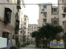 背靠大融城,小区环境优美,户型格局合理采光好!!!