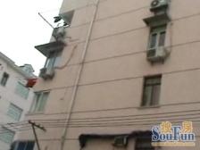大融城旁满五年边套全明大两房诚意出售