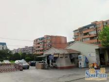 小区中间,栋距宽采光通风佳,六楼西边户可用空间多