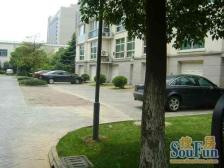 一梯两户,主卧朝南,环境优美,精装修,精装好房