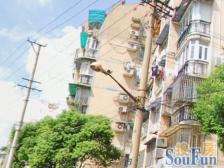 复式房子户型好,近地铁4号线,看房方便装修精美。