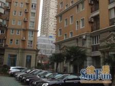 品质小区,环境优美,精装修,诚意出售