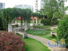 户型方正通透,采光好,13号线地铁400米,复式大四房