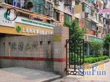主卧朝南,小区中心位置,厨卫朝北,小区景观位置