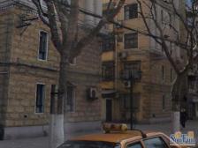 闸北公园+边套南北两房+一楼带天井+近1号线延长路站